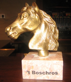 't Boschros, het gouden  schaakpaard, dat De Kentering veroverde op HMC